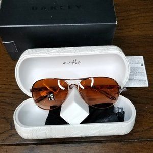OAKLEY women's FEEDBACK 4079 active aviators, rose gold